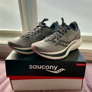 Saucony Endorphin Speed 2 Women7 Running | Healthcare Professional | Nylon plate